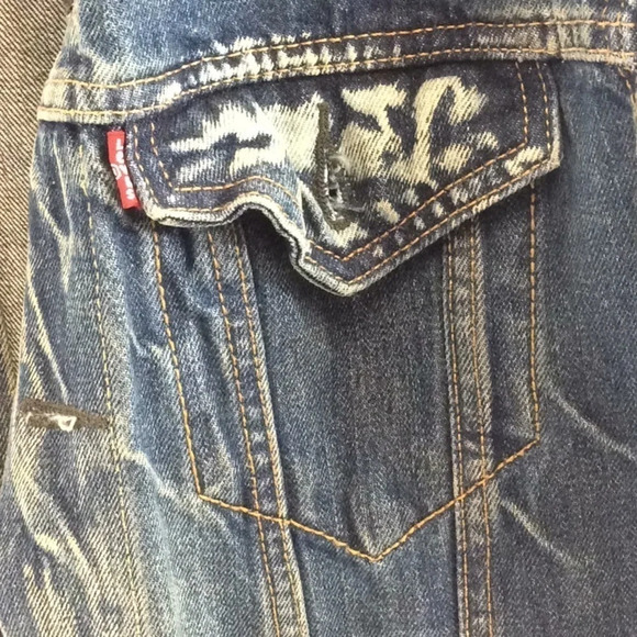 Levi Strauss Men’s  Denim Jean Jacket Medium - Picture 2 of 8